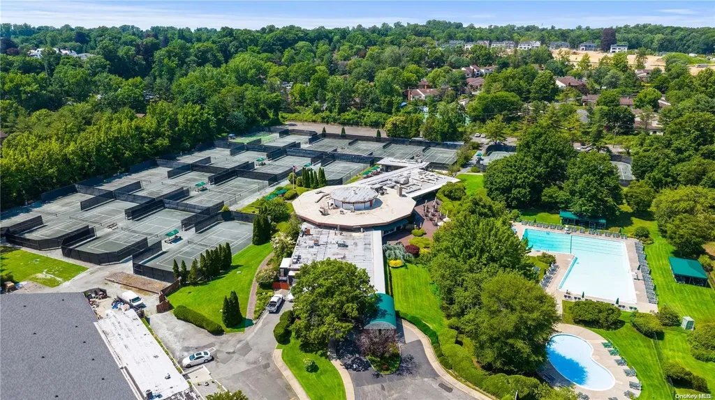 100 Long Island Expressway Manhasset NY 11030