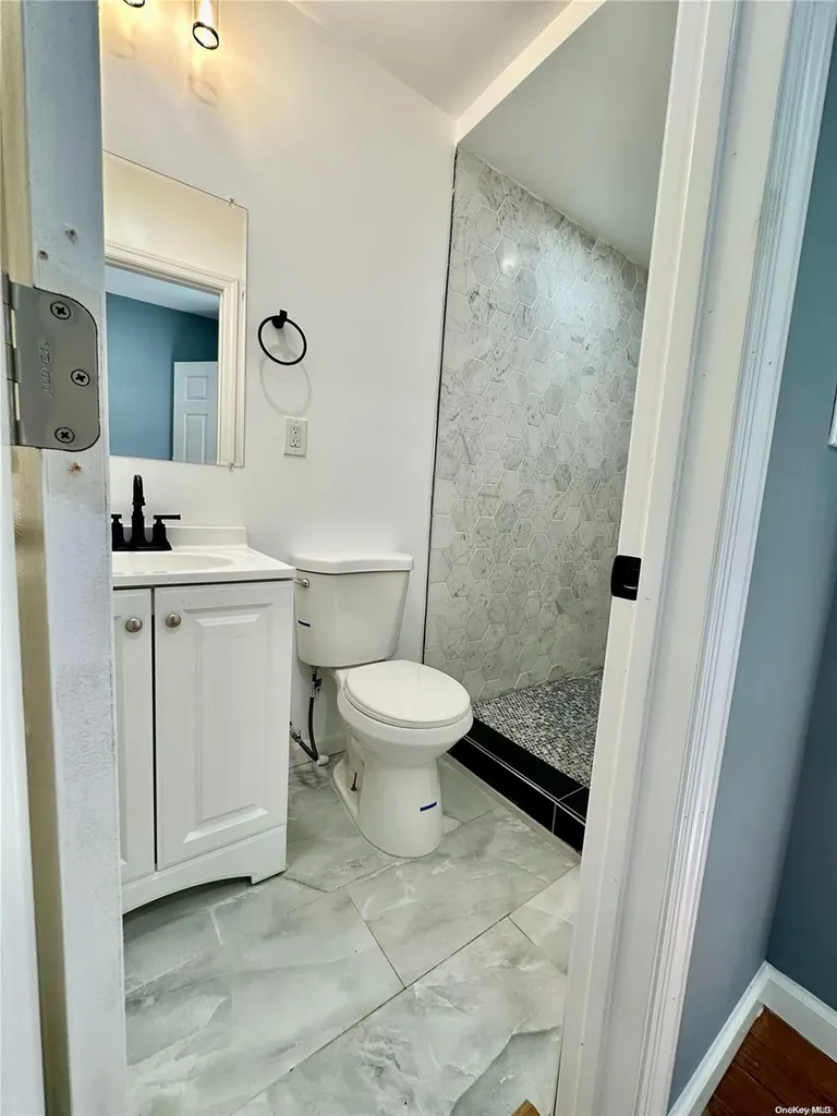 1718 Pine Acres Boulevard Bay Shore NY 11706
