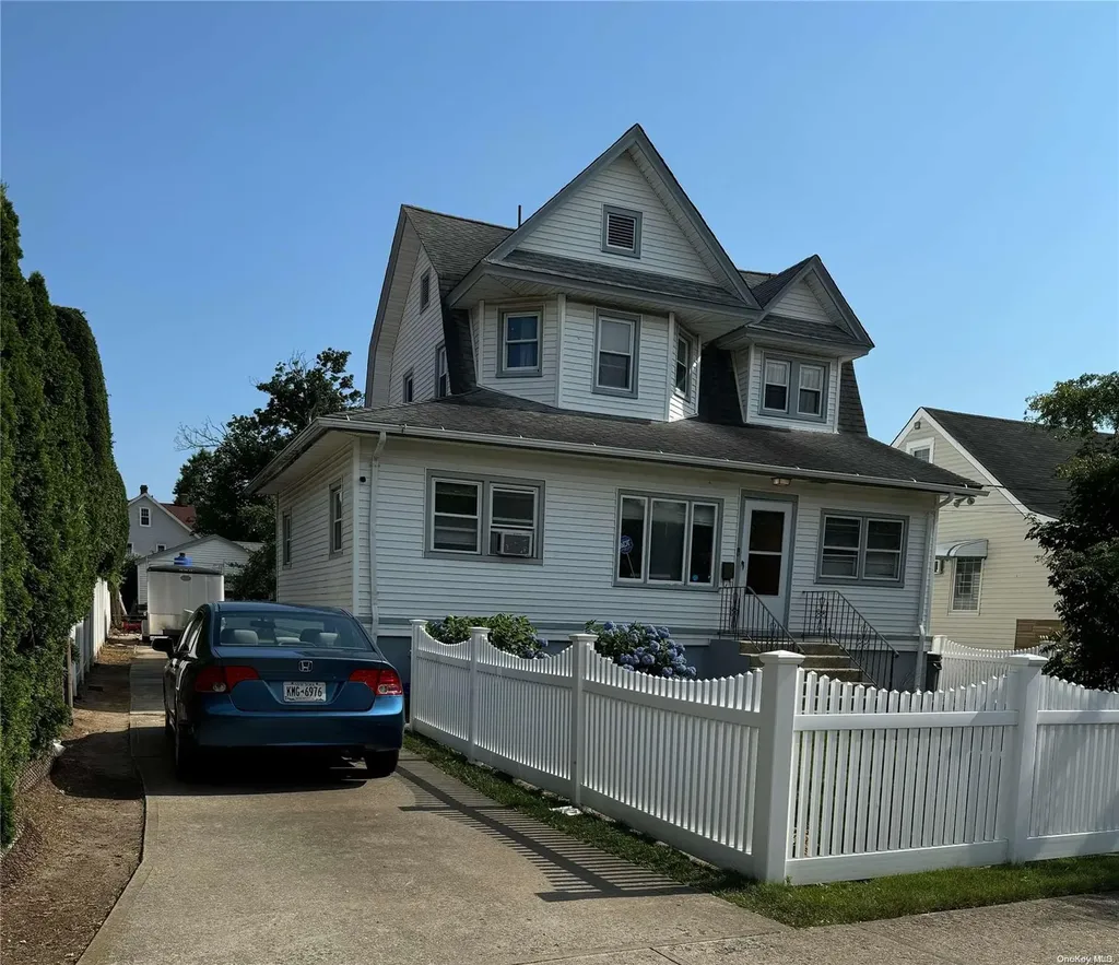 67 Archer Street Freeport NY 11520