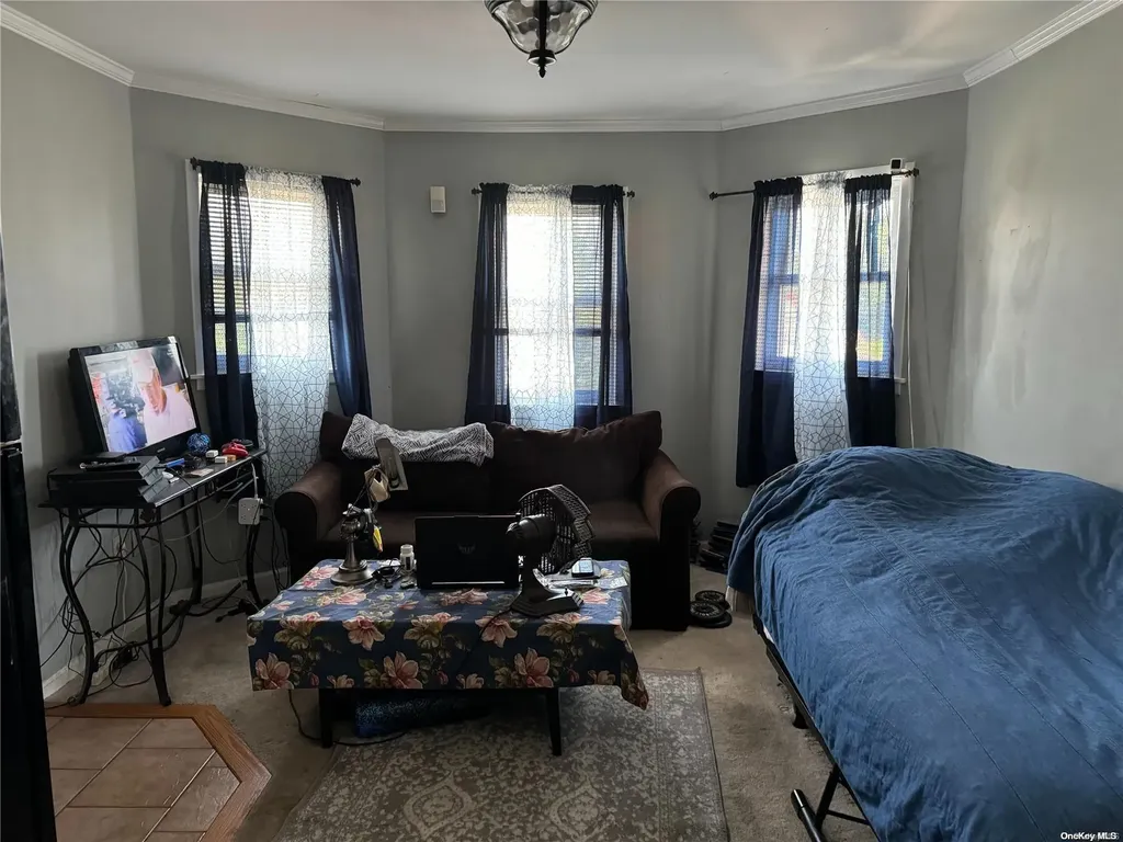 67 Archer Street Freeport NY 11520