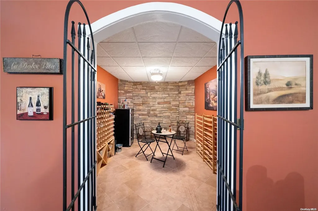 95 Windflower Lane Riverhead NY 11901