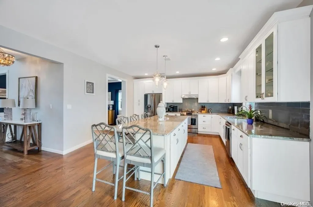 30 Kittiwake Lane Babylon NY 11702