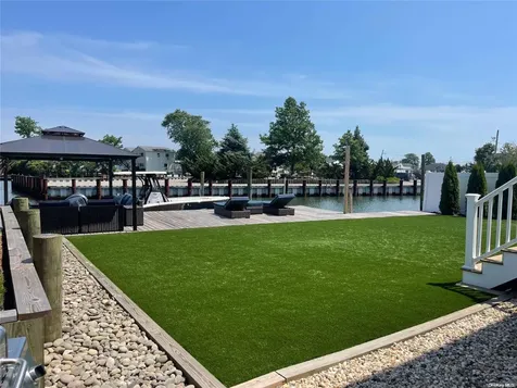 2447 Ellsworth Street Seaford NY 11783
