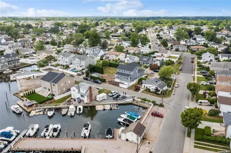 2447 Ellsworth Street Seaford NY 11783