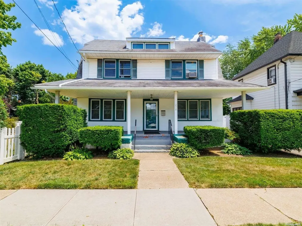 278 Vincent Avenue Lynbrook NY 11563