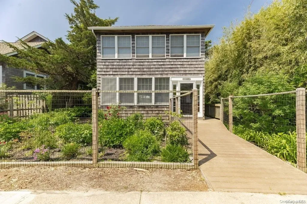 993 Surfview Walk Ocean Beach NY 11770