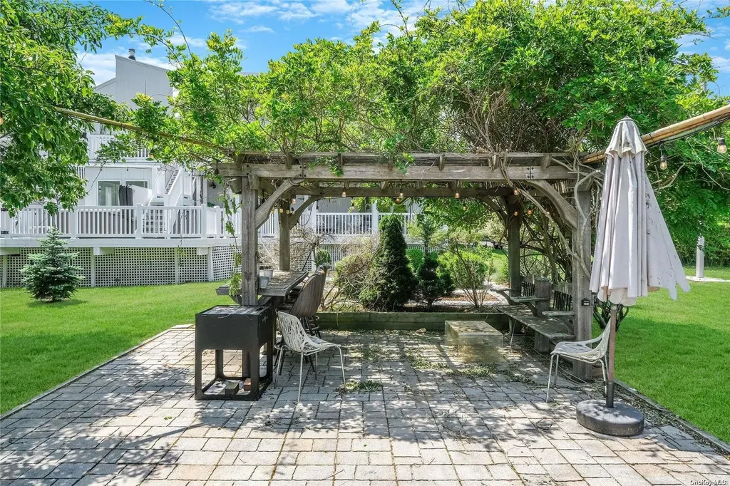 333 Roe Avenue East Patchogue NY 11772