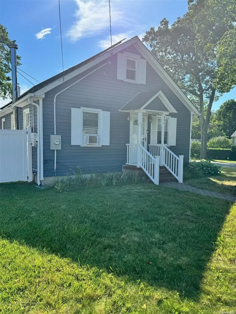 495 Sweezy Avenue Riverhead NY 11901