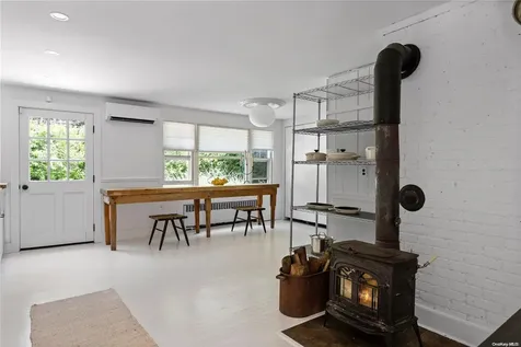 1200 Indian Neck Lane Peconic NY 11958