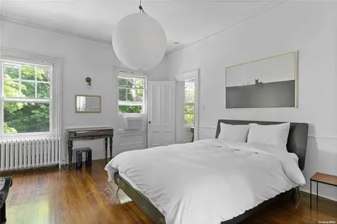 1200 Indian Neck Lane Peconic NY 11958