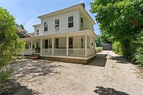1200 Indian Neck Lane Peconic NY 11958