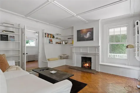 1200 Indian Neck Lane Peconic NY 11958