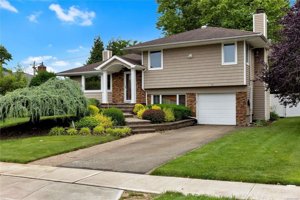 16 Merry Lane Jericho NY 11753