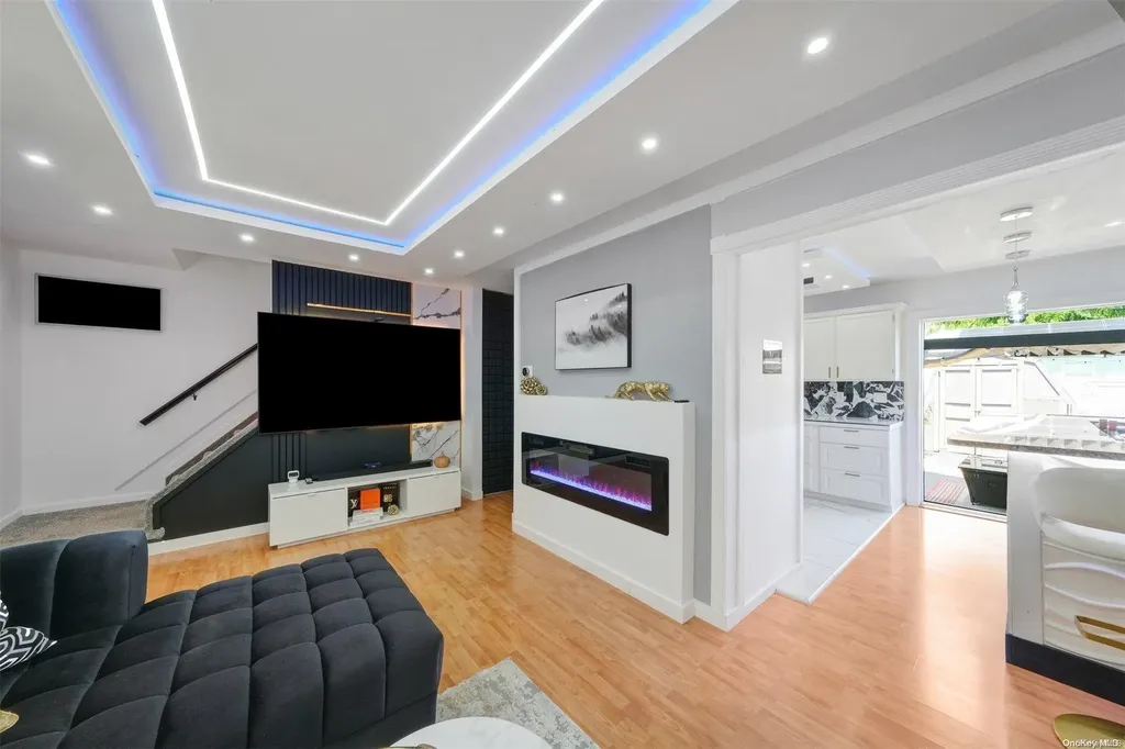 8 Walnut Street Central Islip NY 11722