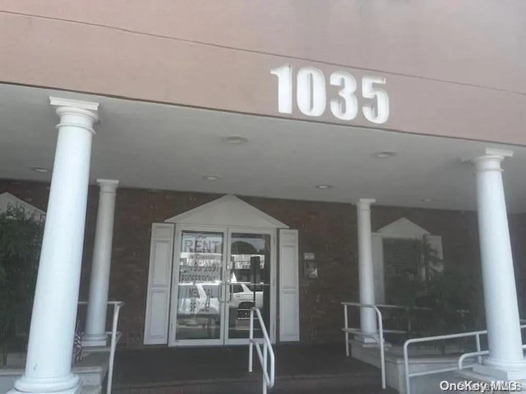 1035 Park Boulevard Massapequa Park NY 11762