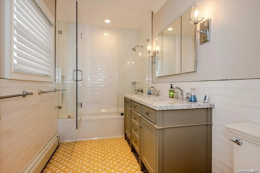 1736 Bay Boulevard Atlantic Beach NY 11509