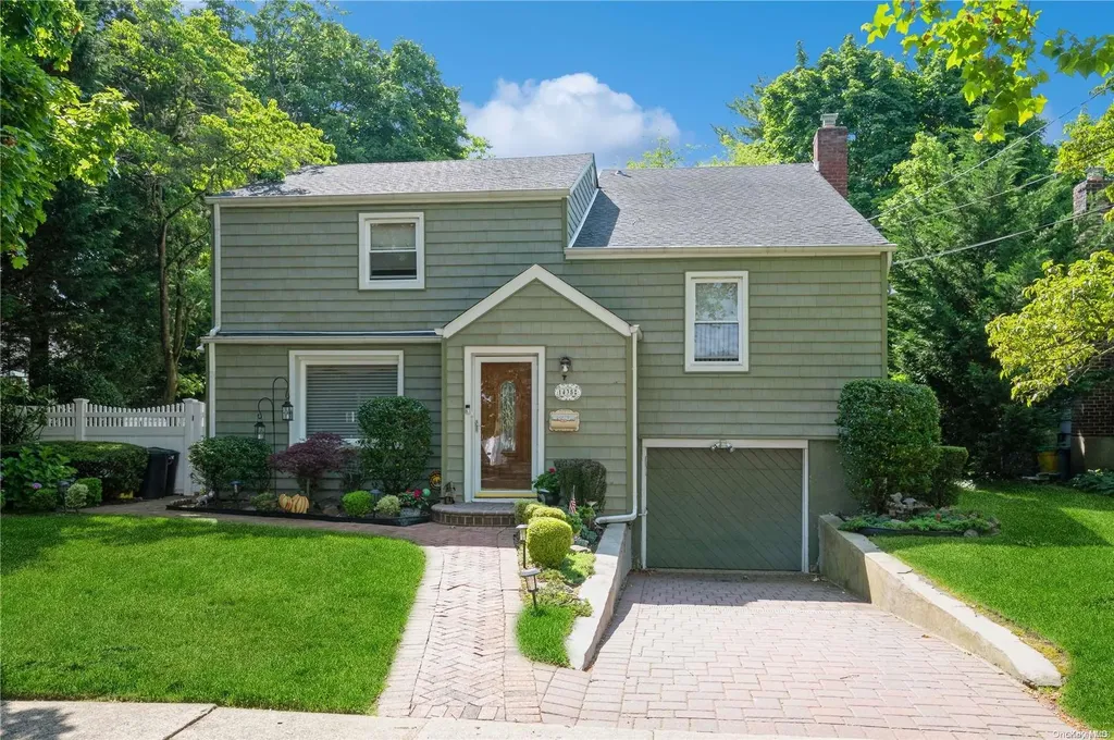 1435 Vian Avenue Hewlett NY 11557