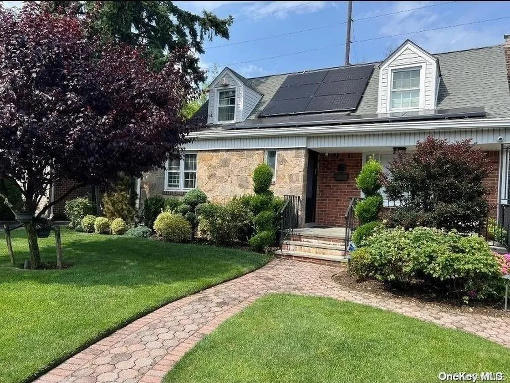 58 Aster Drive New Hyde Park NY 11040