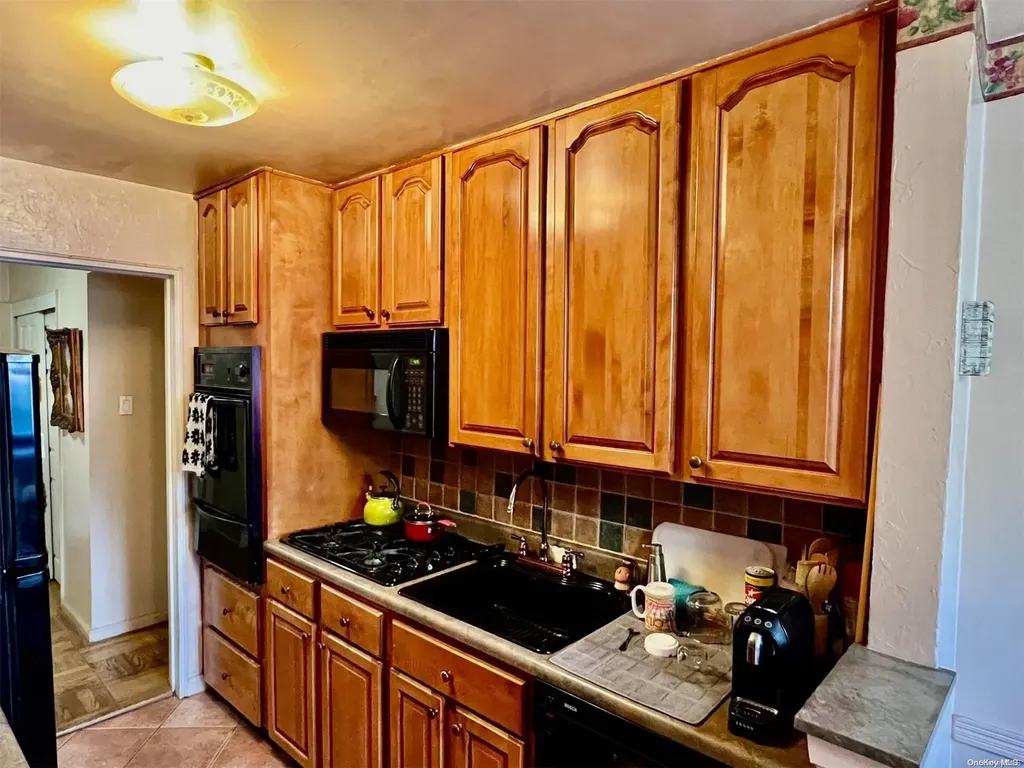 85-10 151 Avenue Howard Beach NY 11414