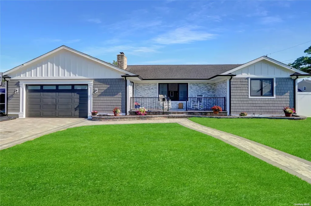 684 Bermuda Road West Babylon NY 11704