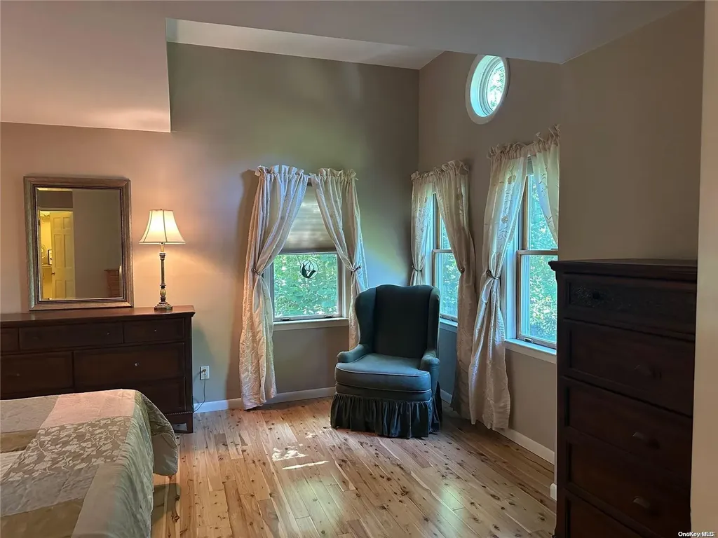 6 Carriage Path Manorville NY 11949