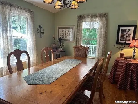 6 Carriage Path Manorville NY 11949