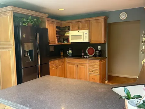 6 Carriage Path Manorville NY 11949