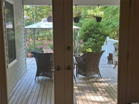 6 Carriage Path Manorville NY 11949