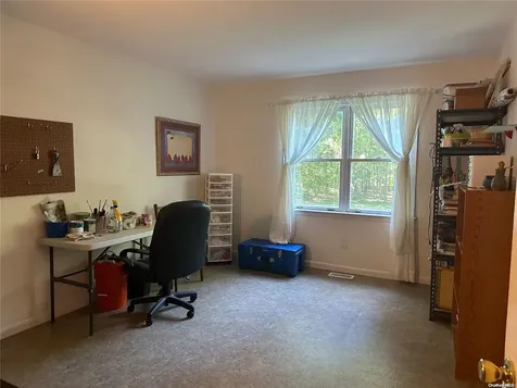 6 Carriage Path Manorville NY 11949