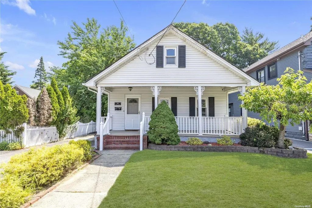 308 Central Avenue Lynbrook NY 11563