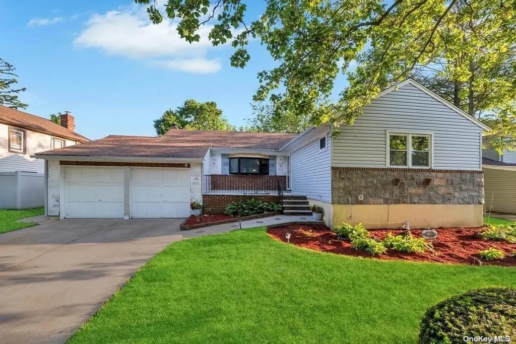 42 Rosedale Road Valley Stream NY 11581