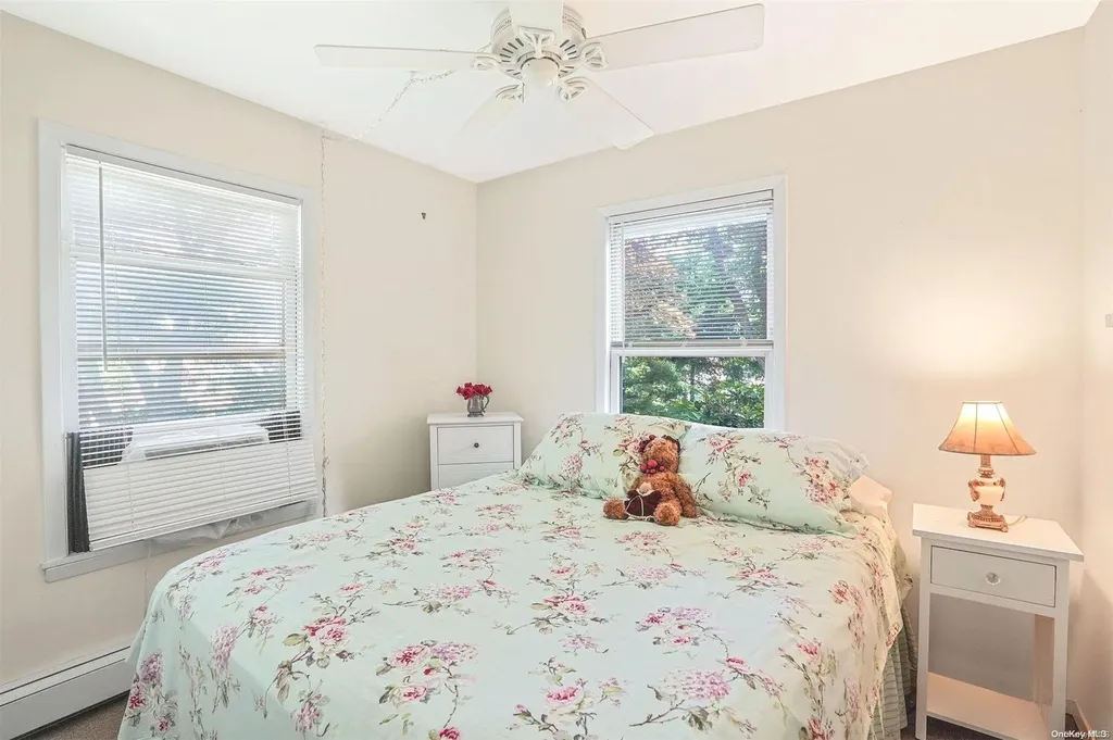 31 Hickory Road Rocky Point NY 11778