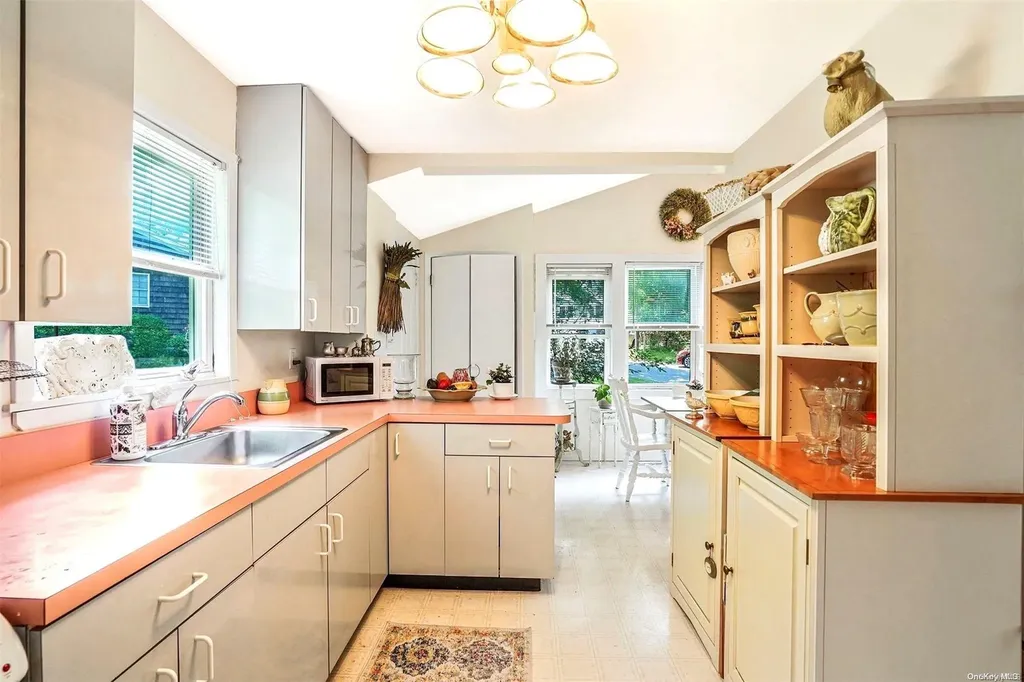31 Hickory Road Rocky Point NY 11778