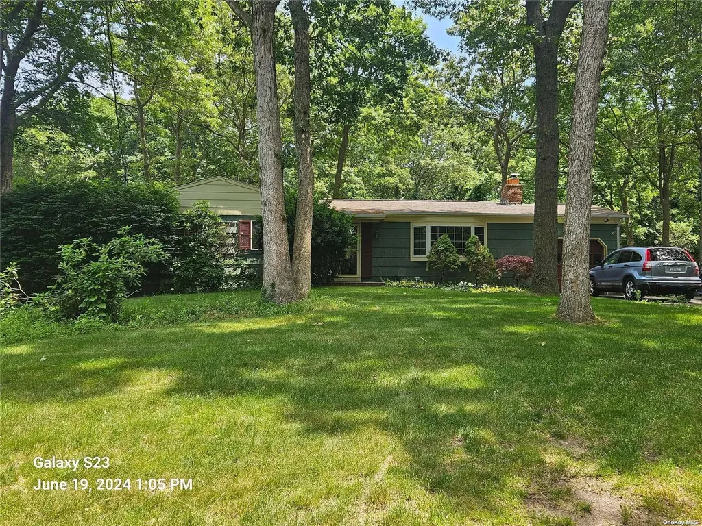 391 Hewlett Avenue East Patchogue NY 11772