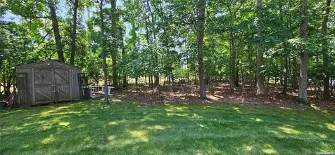 6 Munroe Avenue Mount Sinai NY 11766