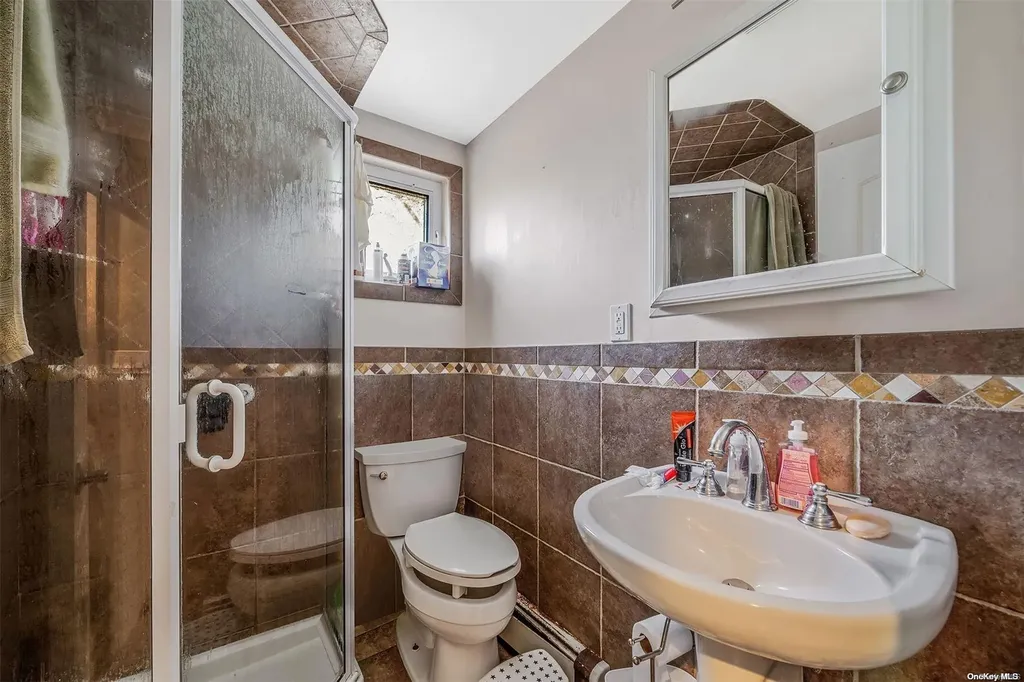 21 Glen Lane Kings Park NY 11754