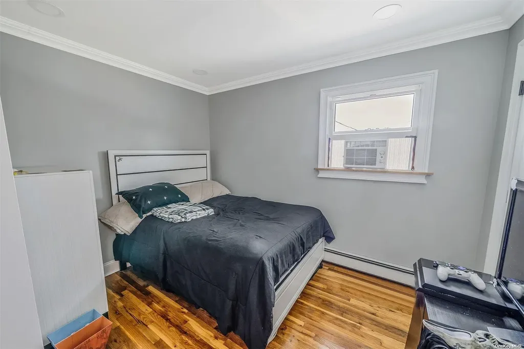 21 Glen Lane Kings Park NY 11754