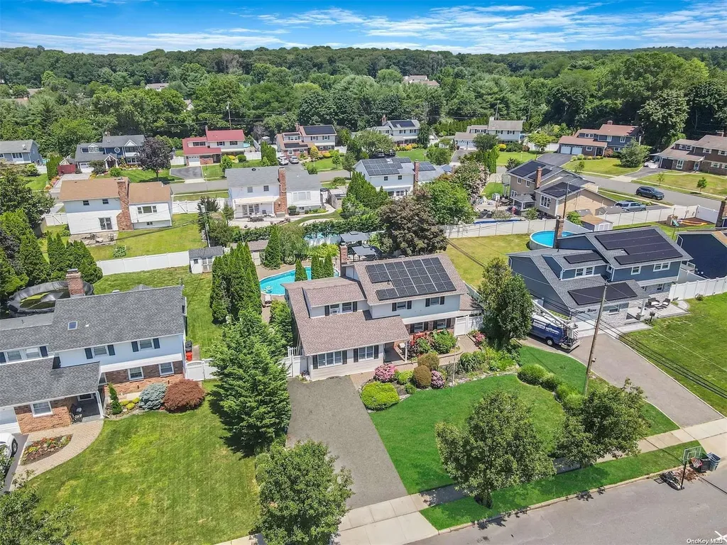 21 Glen Lane Kings Park NY 11754