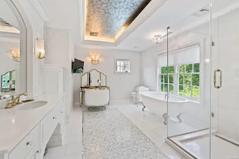 108 Piping Rock Road Locust Valley NY 11560