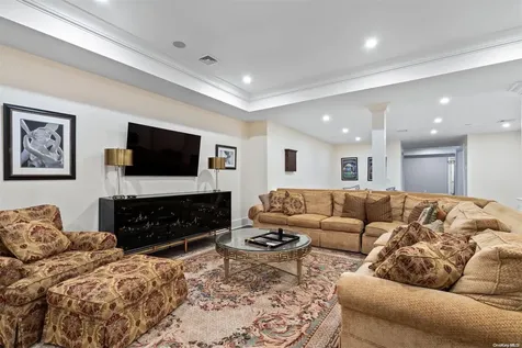 108 Piping Rock Road Locust Valley NY 11560