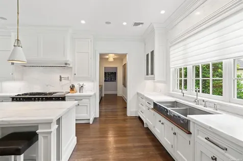 108 Piping Rock Road Locust Valley NY 11560