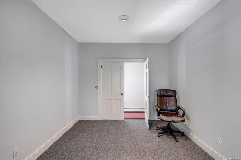 456 Griffing Avenue Riverhead NY 11901