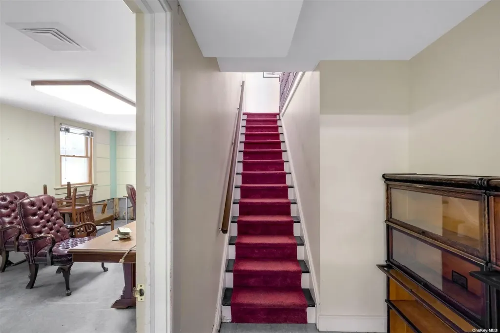 456 Griffing Avenue Riverhead NY 11901