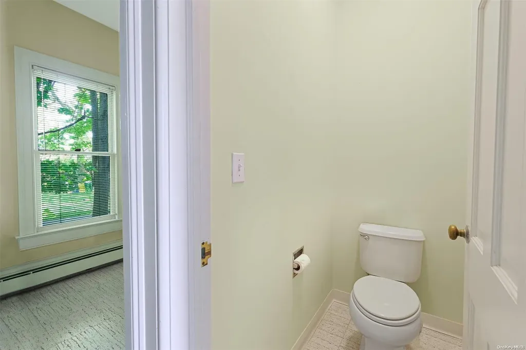 456 Griffing Avenue Riverhead NY 11901