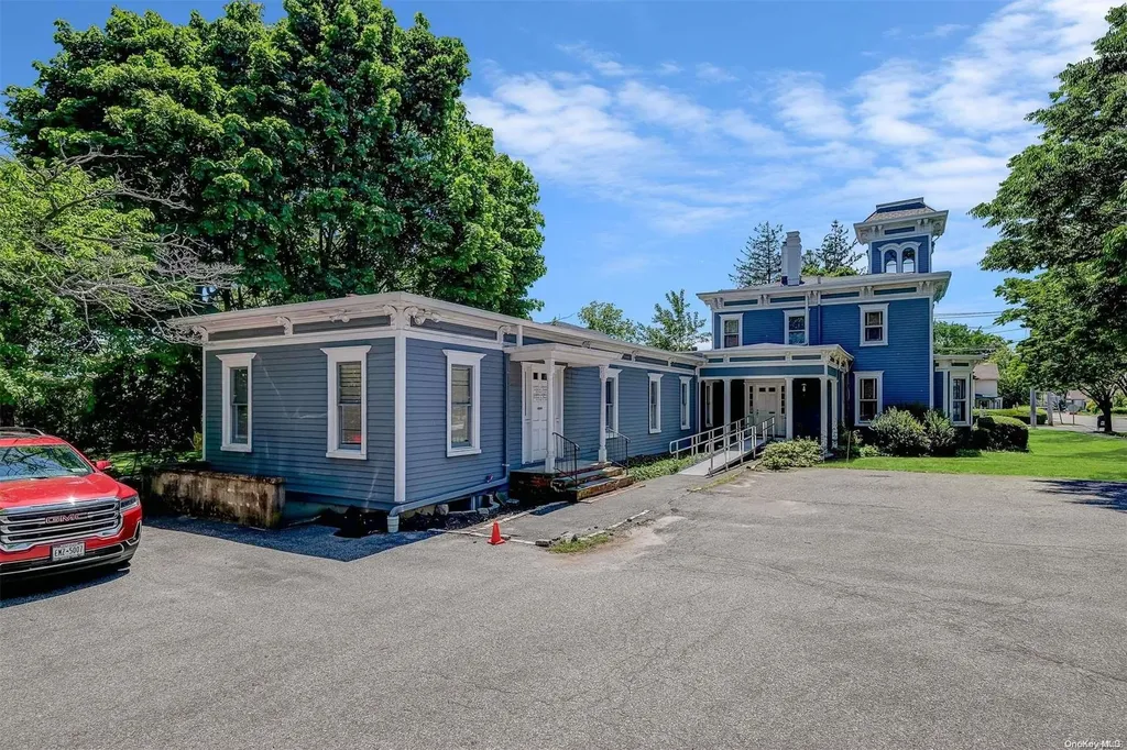 456 Griffing Avenue Riverhead NY 11901
