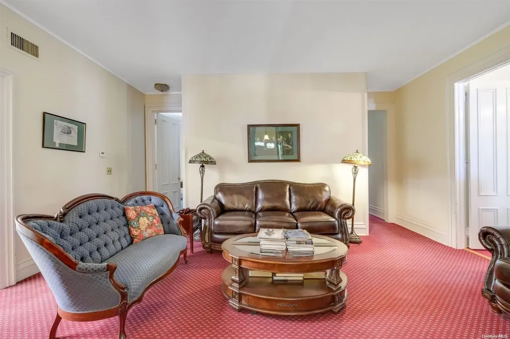 456 Griffing Avenue Riverhead NY 11901