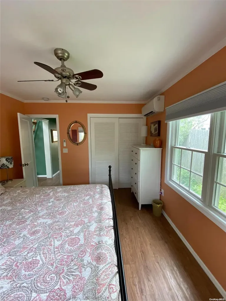 182 Cottage Walk Ocean Beach NY 11770