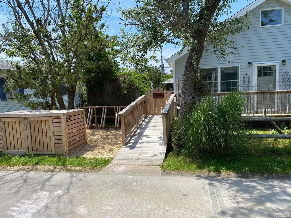 182 Cottage Walk Ocean Beach NY 11770