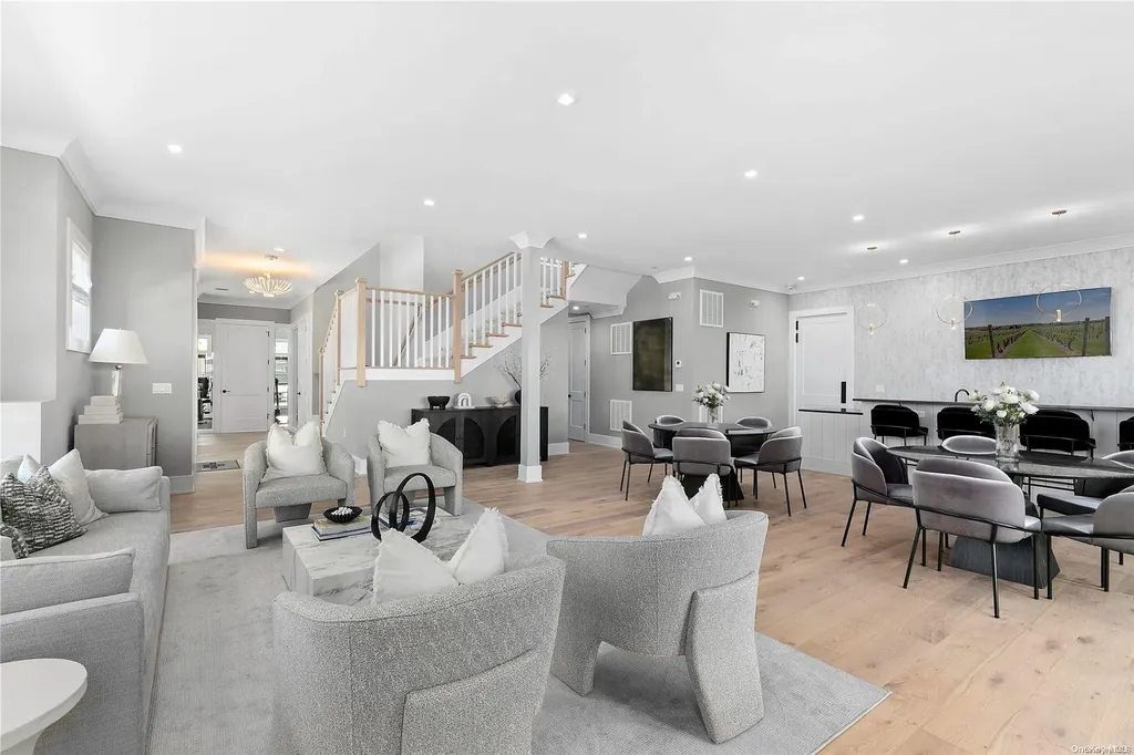 510 Emanuel Way East Meadow NY 11554