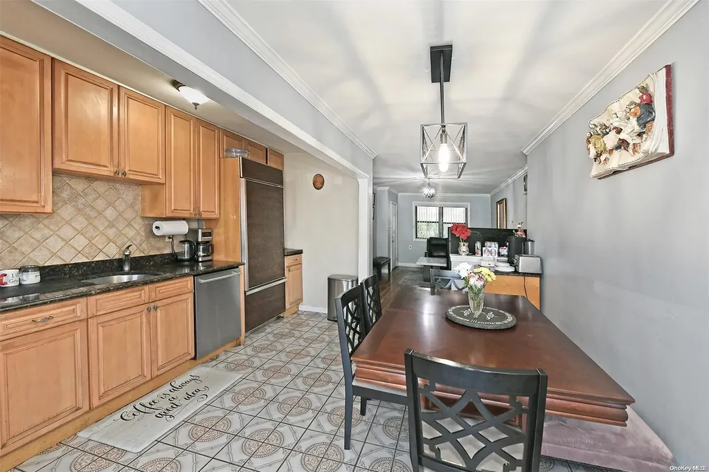 72-08 150th Street Flushing NY 11367
